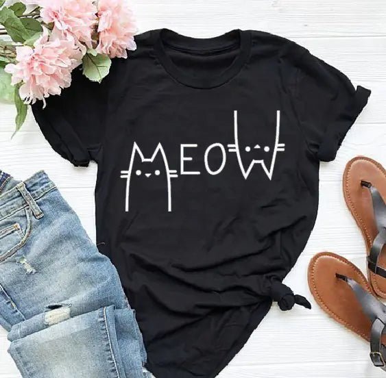 Cat T-Shirt with Letter Print Design - Feline the Love