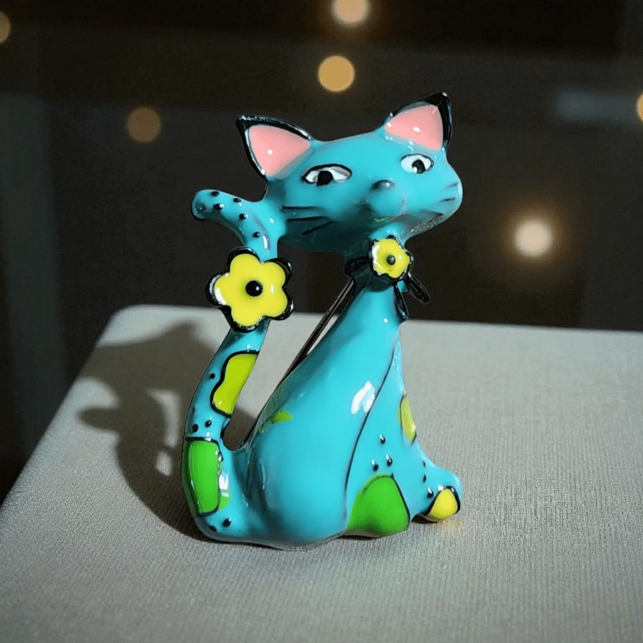 Whimsical Brooch - Feline the Love