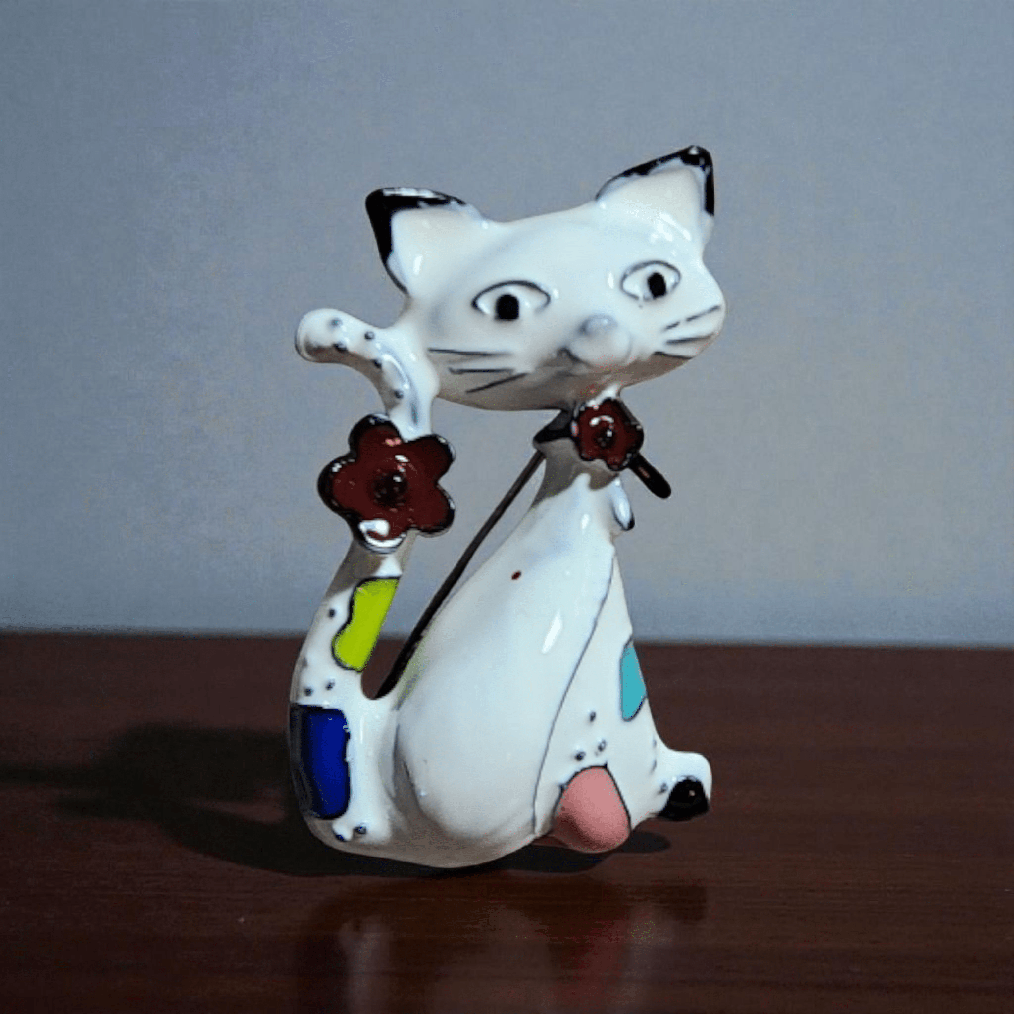 Whimsical Brooch - Feline the Love